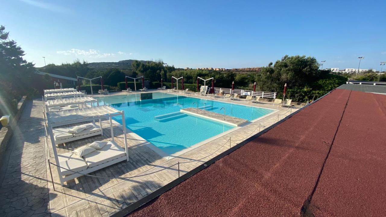 Hotel Club Esse Sporting Stintino Exteriér fotografie
